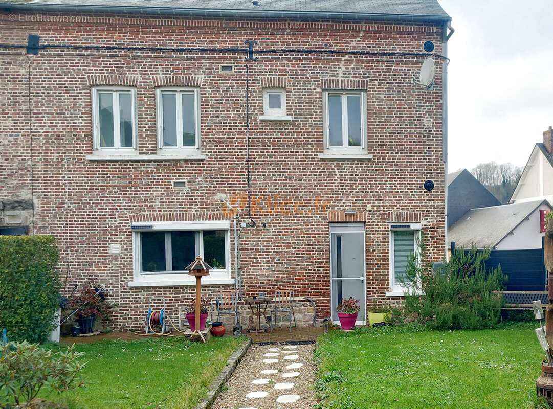 Maison à CANY-BARVILLE