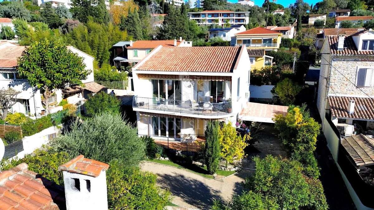 Maison 140 m2 apercu mer proche  des plages  / cannes croix des gardes - photo 13