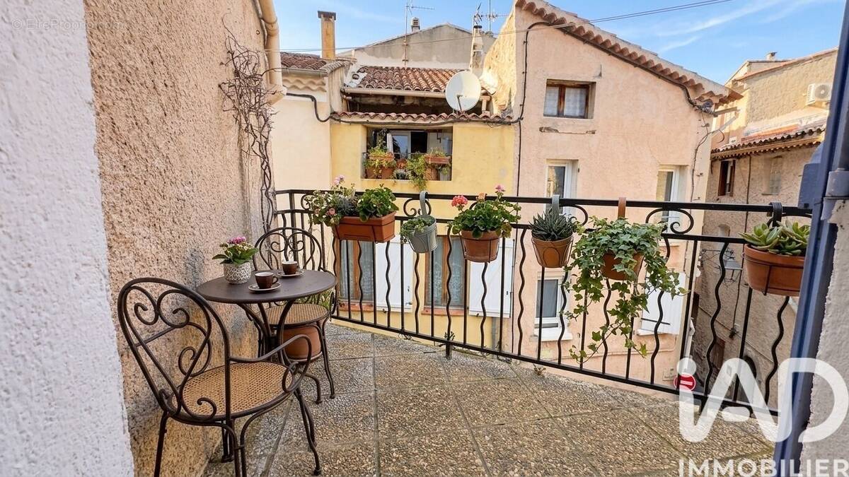 Photo 1 - Maison à CUERS