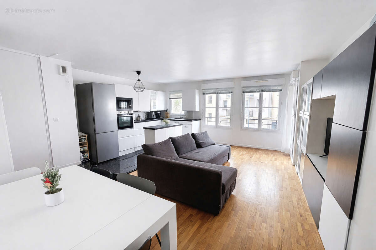 Appartement à MONTIGNY-LE-BRETONNEUX