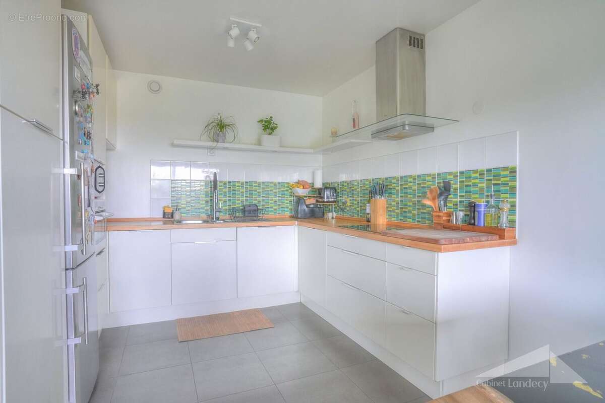 Appartement à PREVESSIN-MOENS