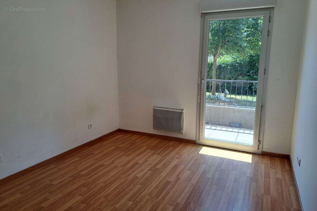 T4 de 81,8 m² à Vaulx-en-Velin au prix de vente de 169 900 € - photo 2