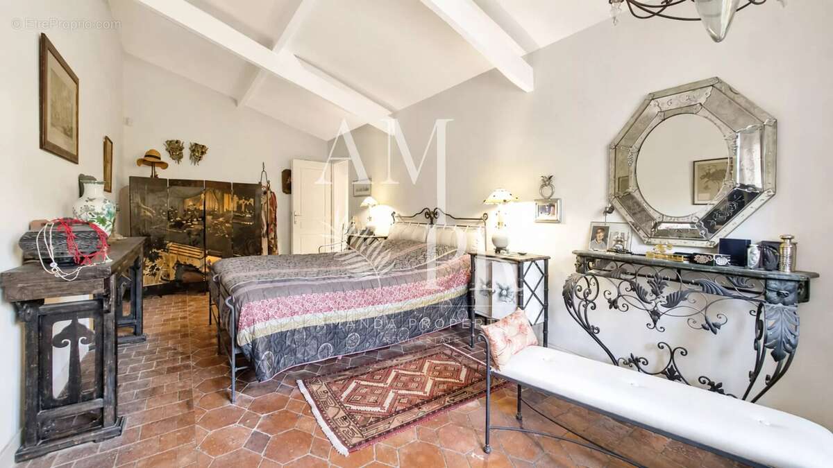 Villa Plain-Pied Cannes Californie – Terrain Plat, Domaine Fermé, Idéal Pied-à-Terre Proche Centre - photo 8