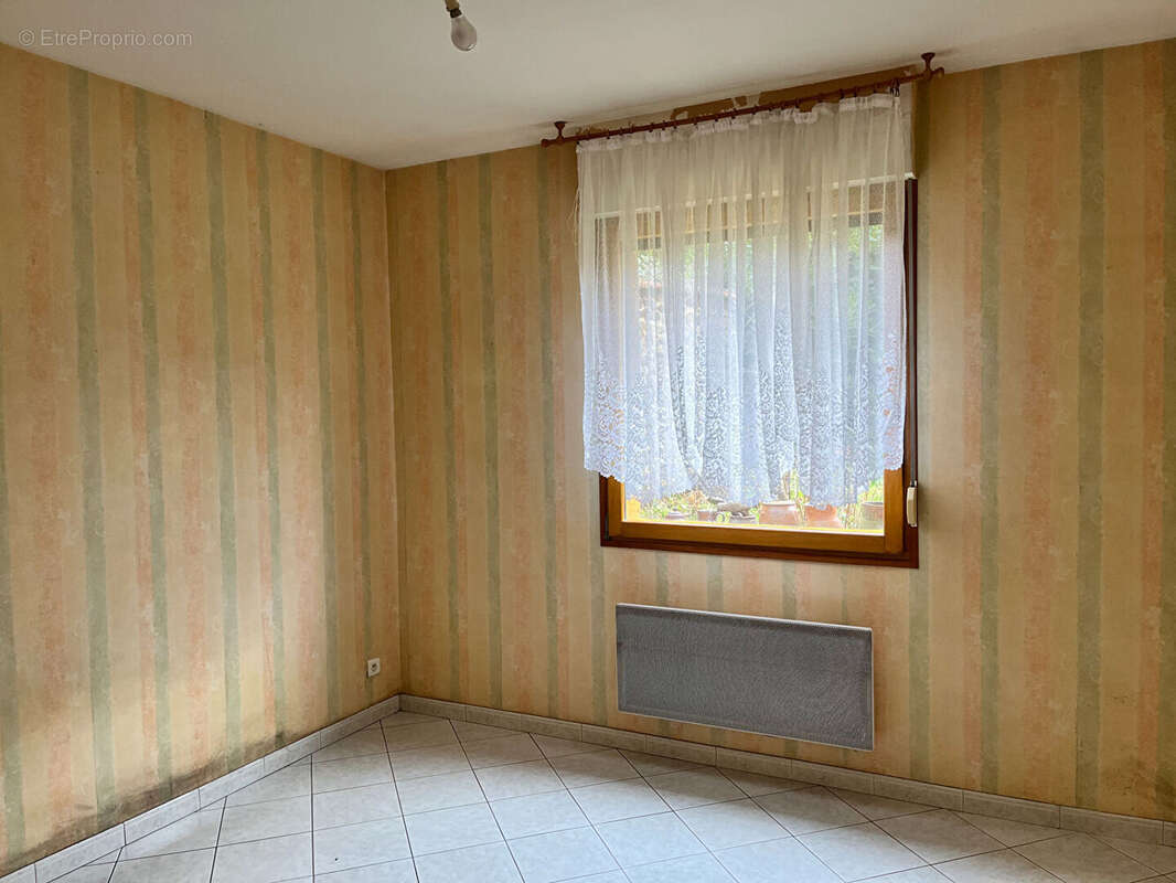 Maison à SAINT-SAUVEUR-EN-PUISAYE