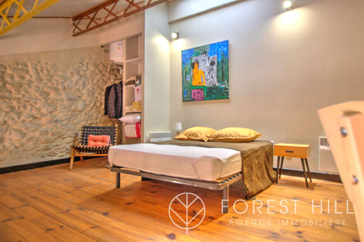 Loft alliant charme de la pierre et luminosité - photo 3