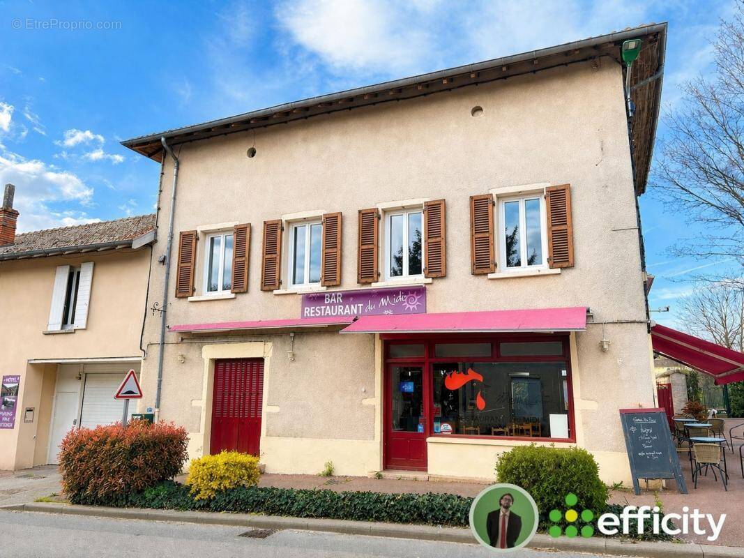 Commerce à CHANEINS