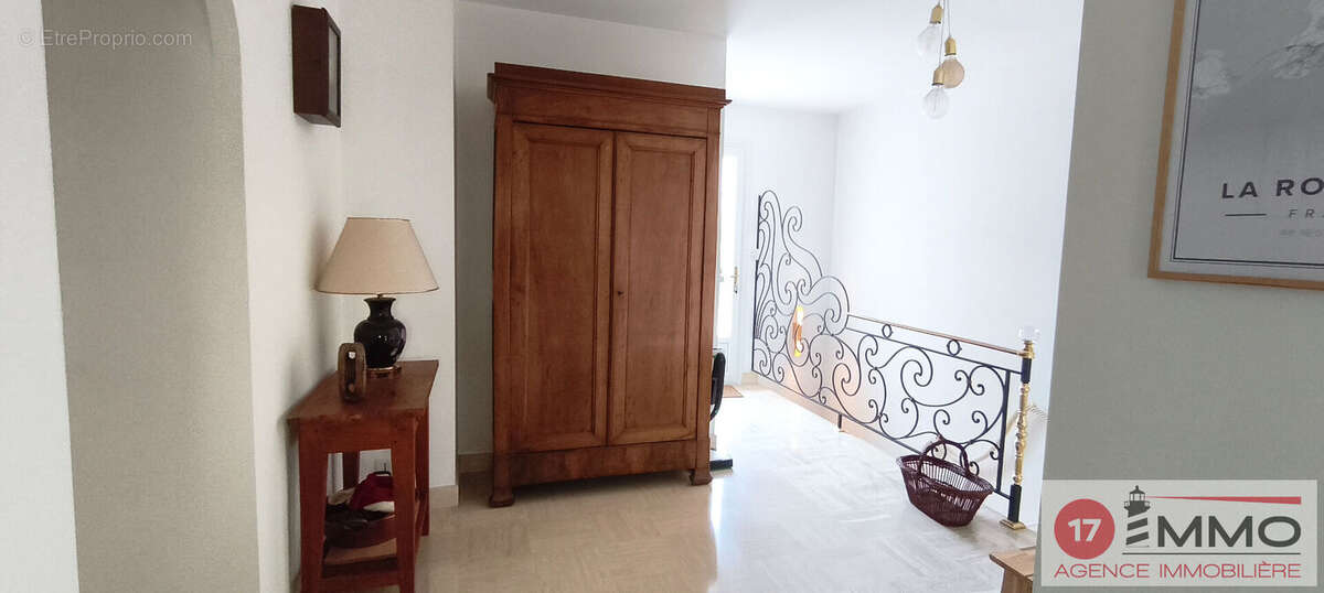 Maison à CROIX-CHAPEAU