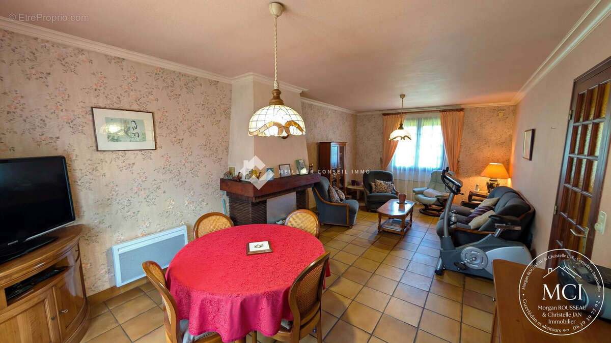 Maison 92 m² à Caurel  - photo 5