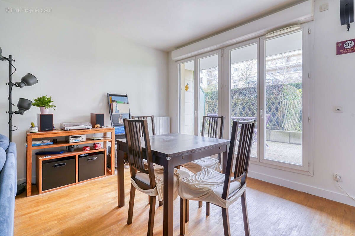 Appartement à LE PLESSIS-ROBINSON