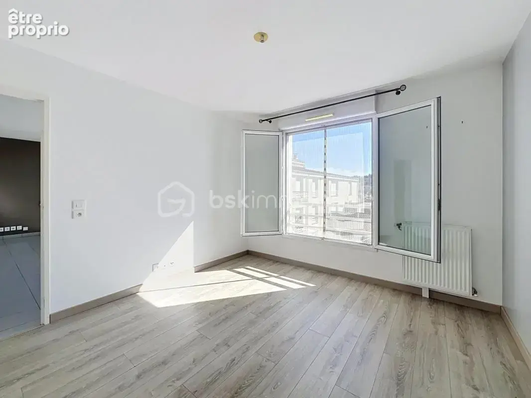  exclusivité – dernier étage avec ascenseur, balcon & parking ! le coup de cœur est au rendez-vous ! - photo 11