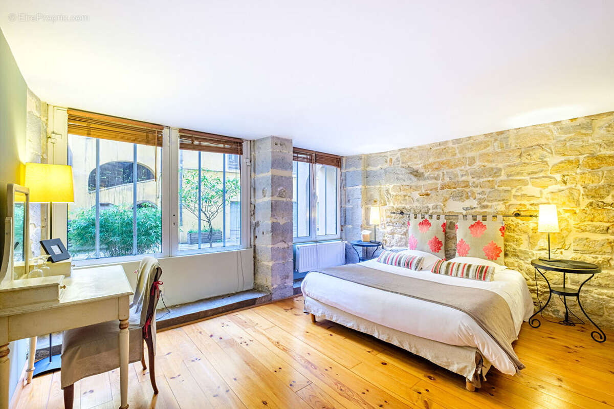 Appartement à LYON-1E