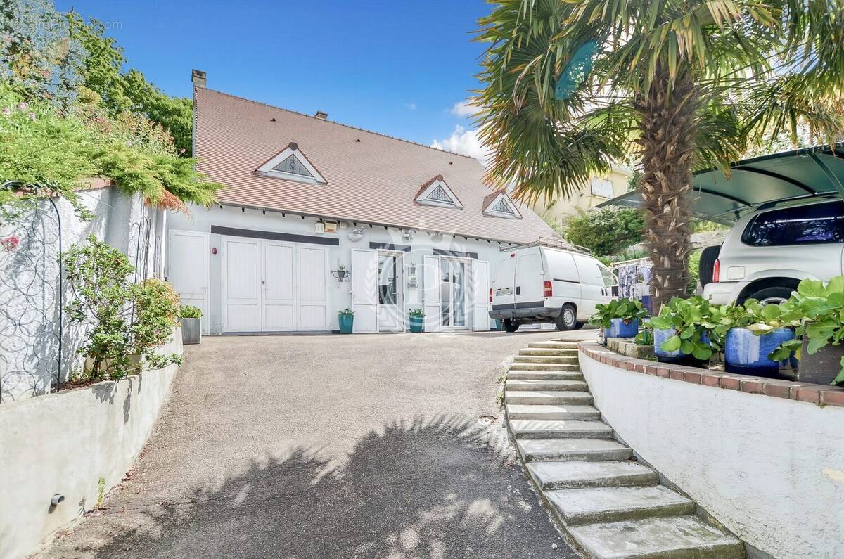 Maison à MONTMORENCY