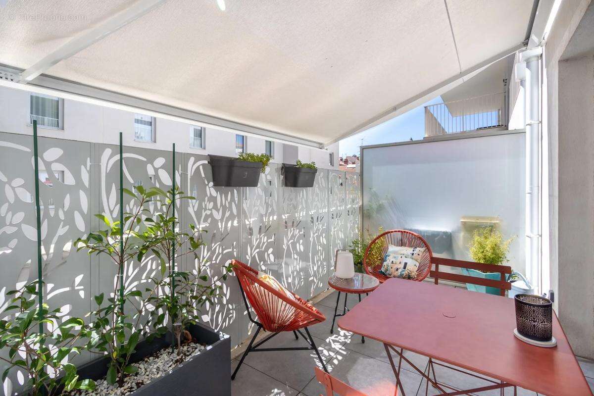 Appartement de 61m2 à Toulon avec balcon - garage possible - photo 10
