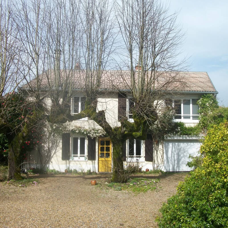 Maison à SAINT-YRIEIX-LA-PERCHE