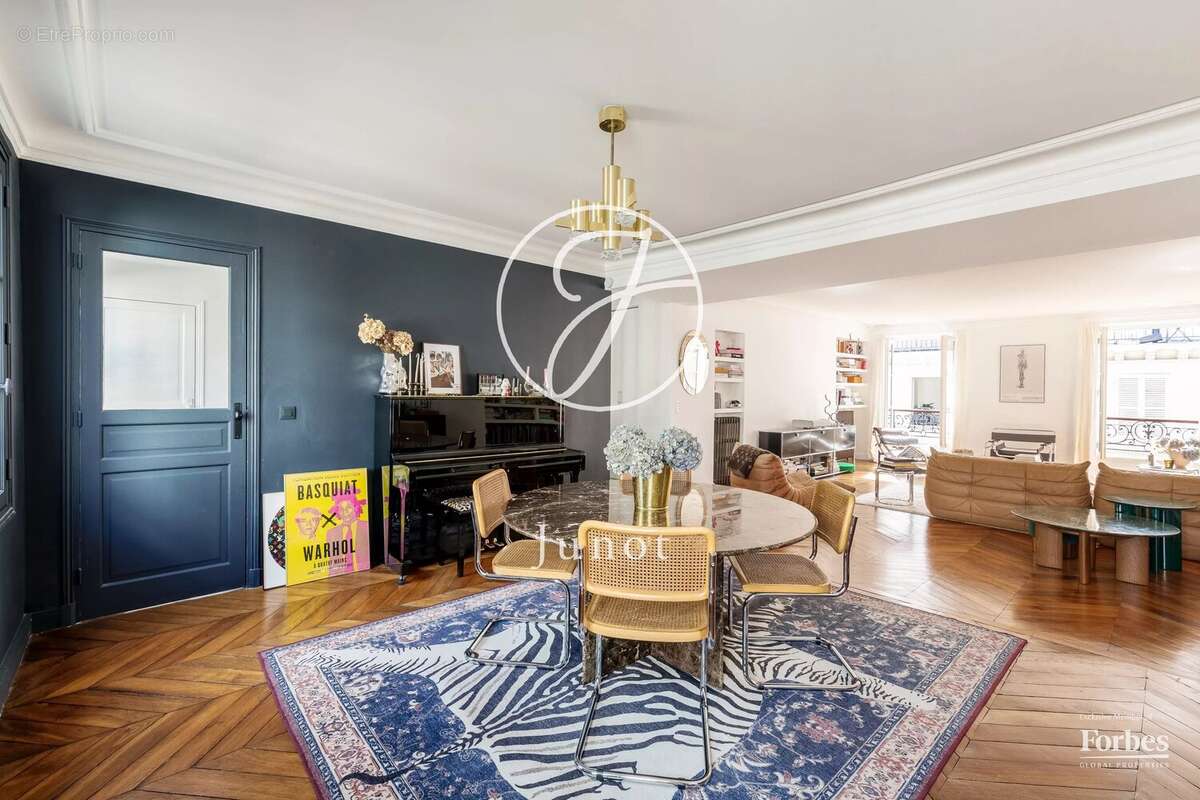 Paris 9e - SAINT-GEORGES - Appartement - 117,68m² Carrez - 6 pièces - Charme de l'ancien - photo 9