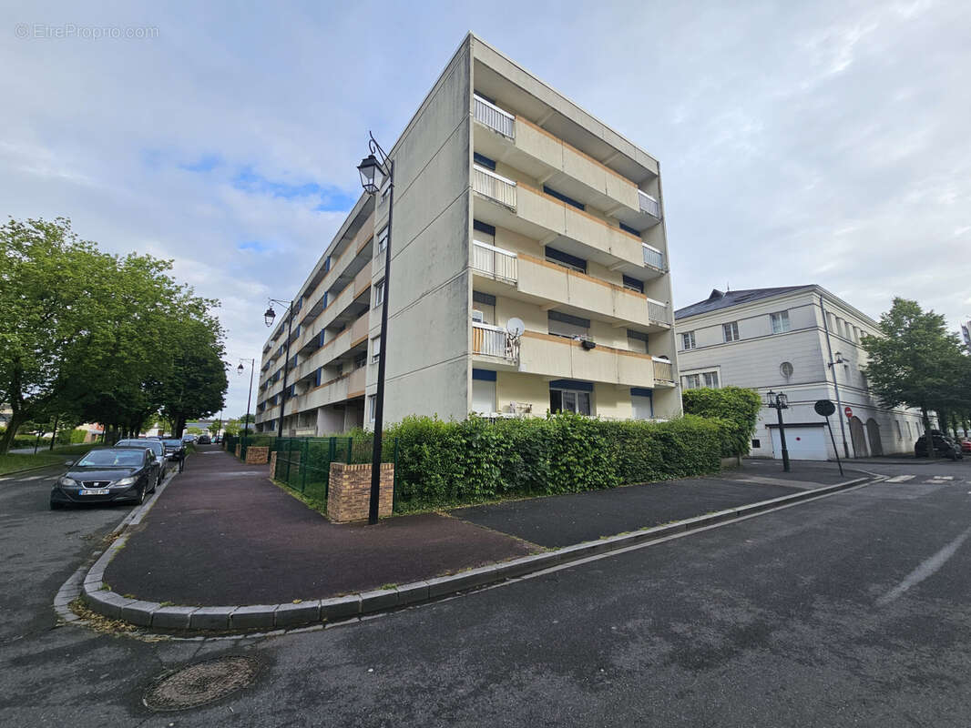 Appartement à EPINAY-SOUS-SENART