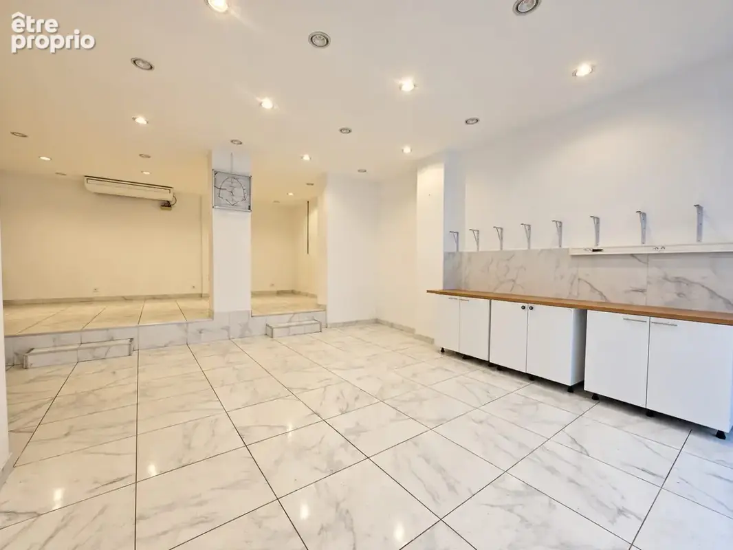 Commerce 76 m² à vendre à Paris-9e (75009) - photo 5