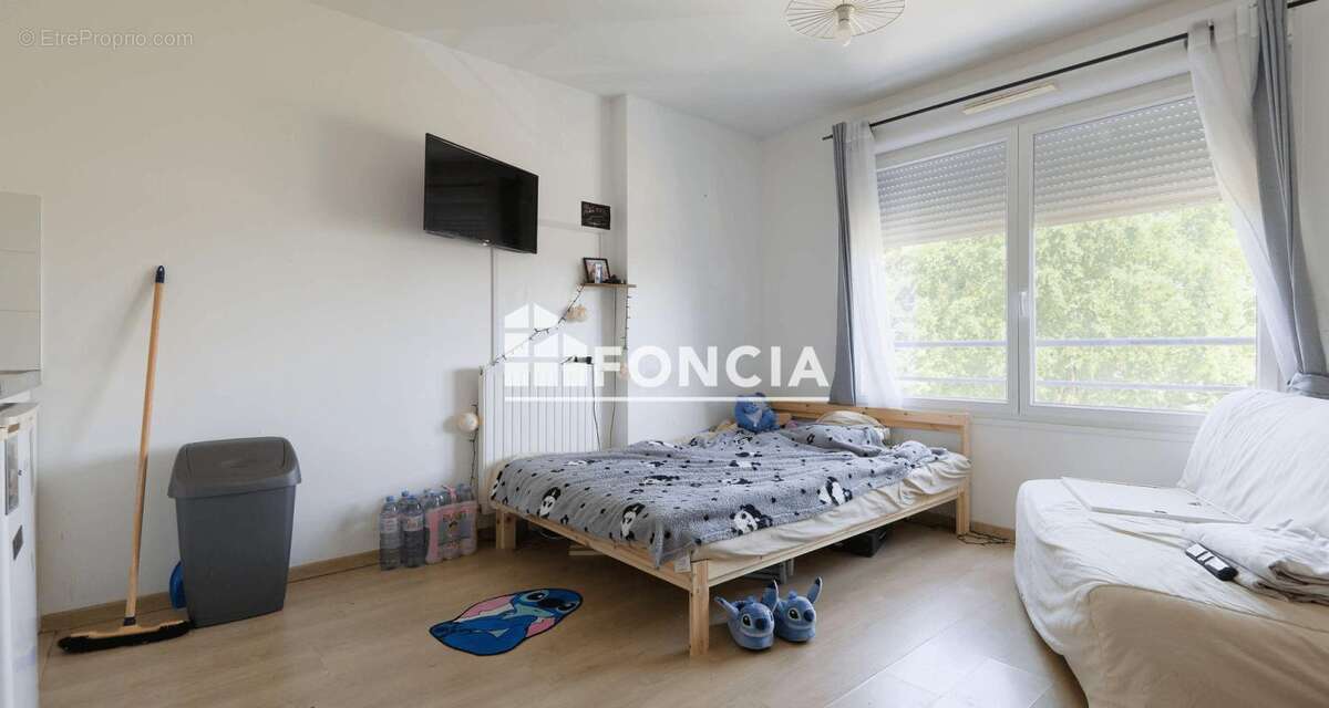 Appartement à FLEURY-MEROGIS