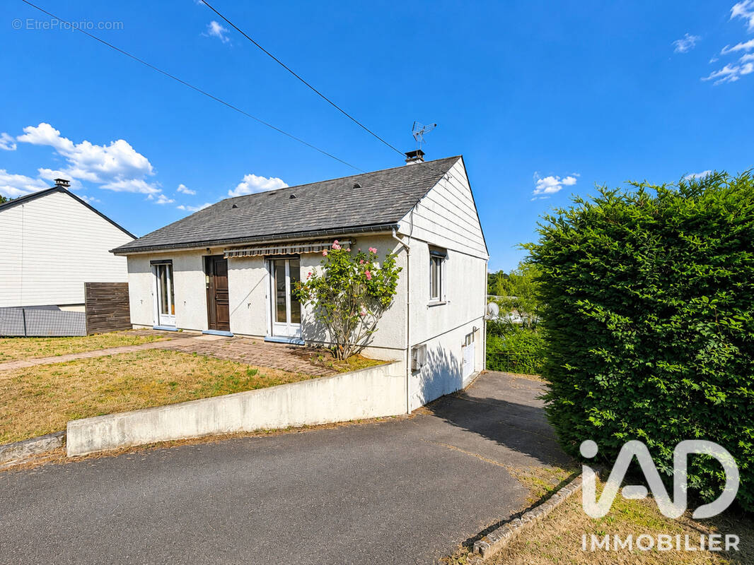Photo 1 - Maison à USSEL