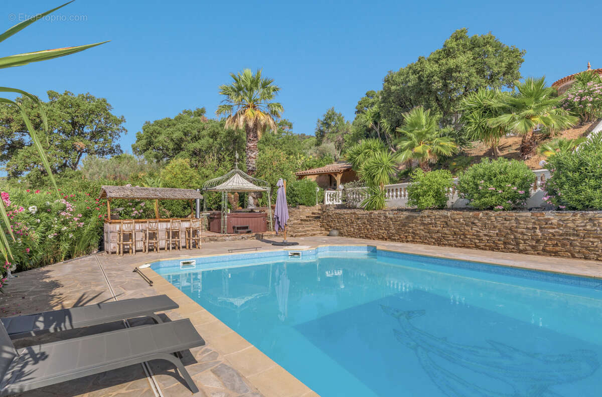 Villa 5 pièces - Bormes-Les-Mimosas - photo 16
