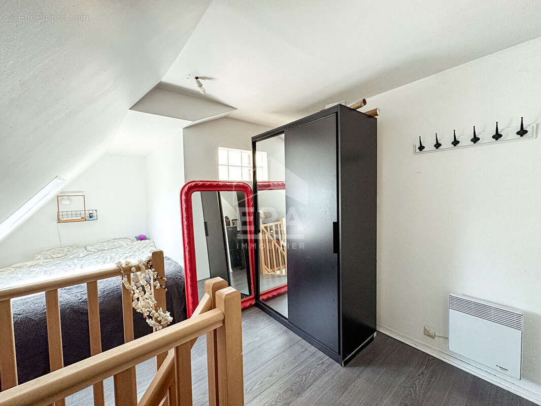 Appartement à SARTROUVILLE