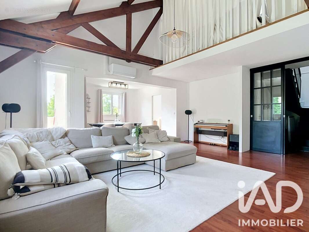Photo 2 - Appartement à PONTAULT-COMBAULT