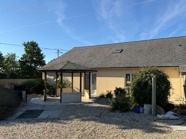 Maison 132 m² à Le Noyer-En-Ouche  - photo 2