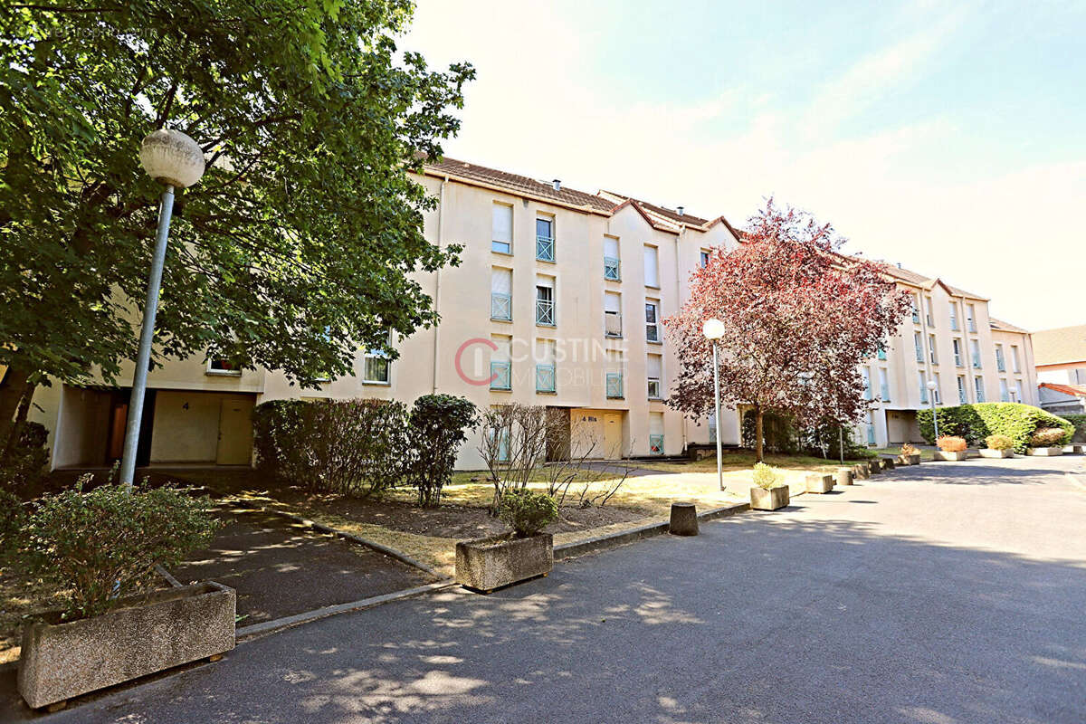 Sarcelles village / balcon/ calme - photo 12