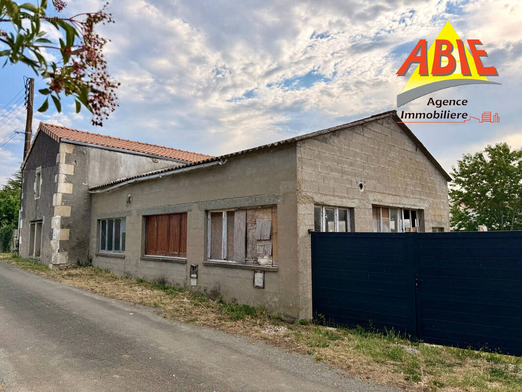 Photo 1 - Maison à PETOSSE