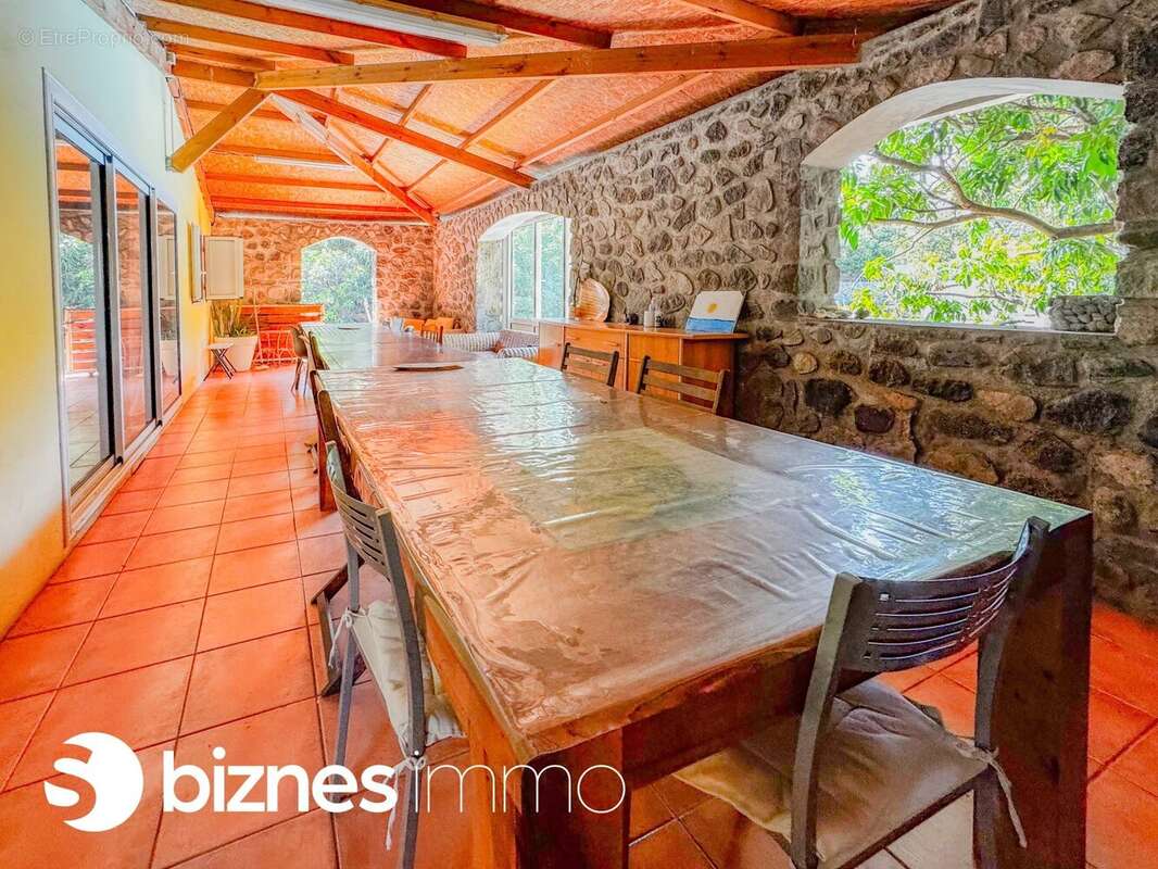 Maison à SAINT-PIERRE