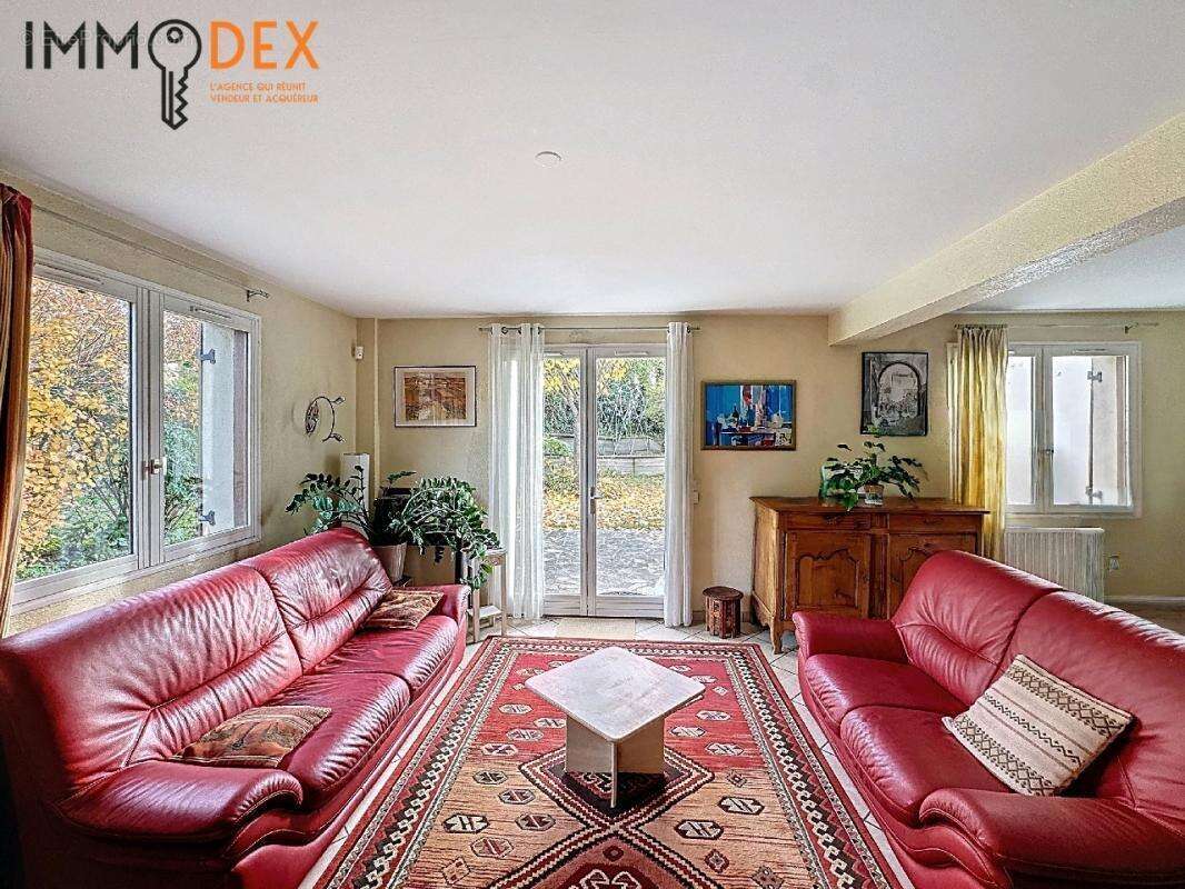 Maison à SAINT-BRICE-COURCELLES