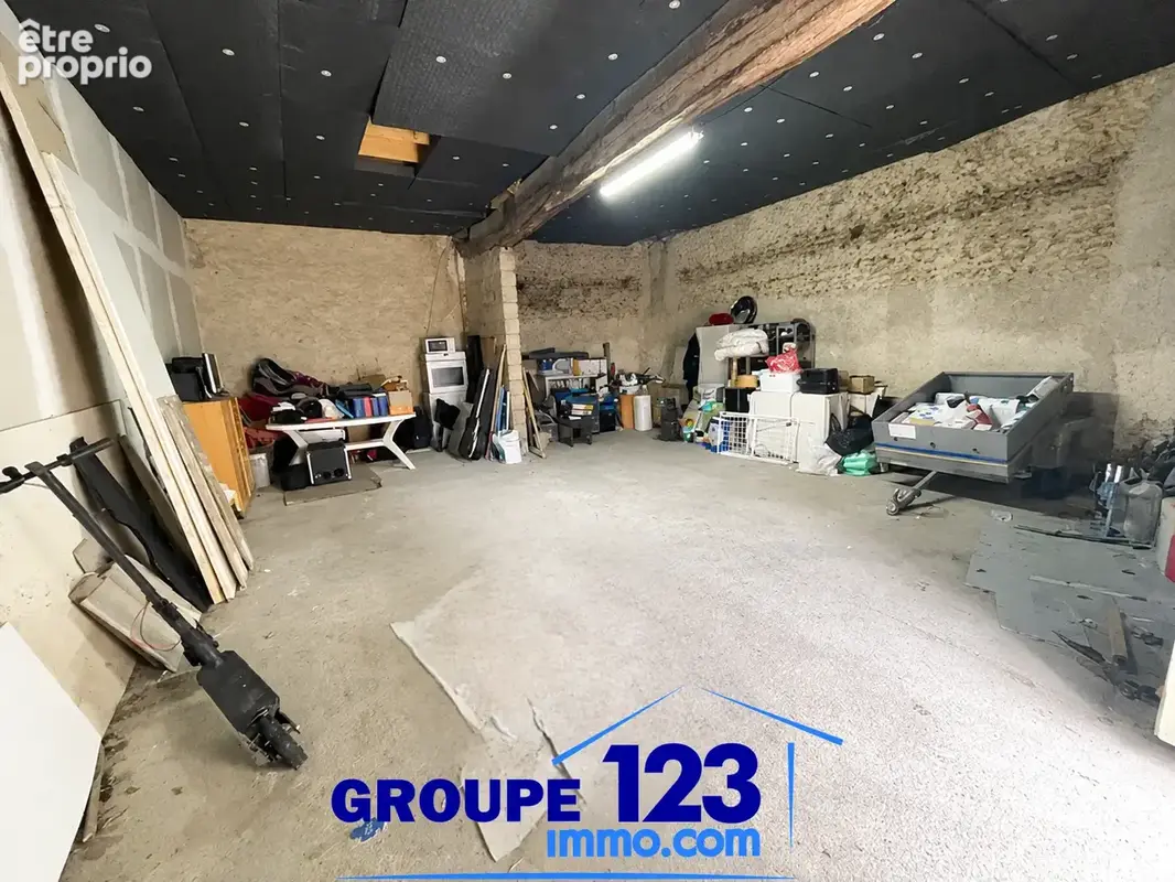 Immense maison en vente à La Celle-Saint-Cyr avec AUXERRE - photo 11