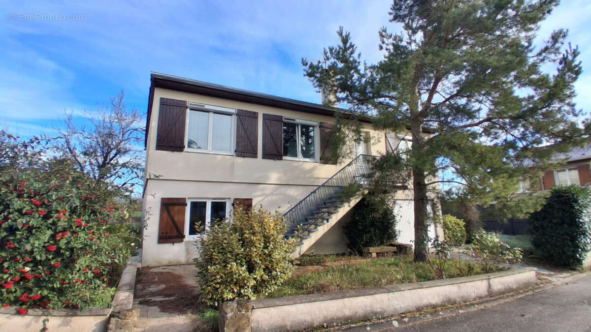 Maison à PONTOY