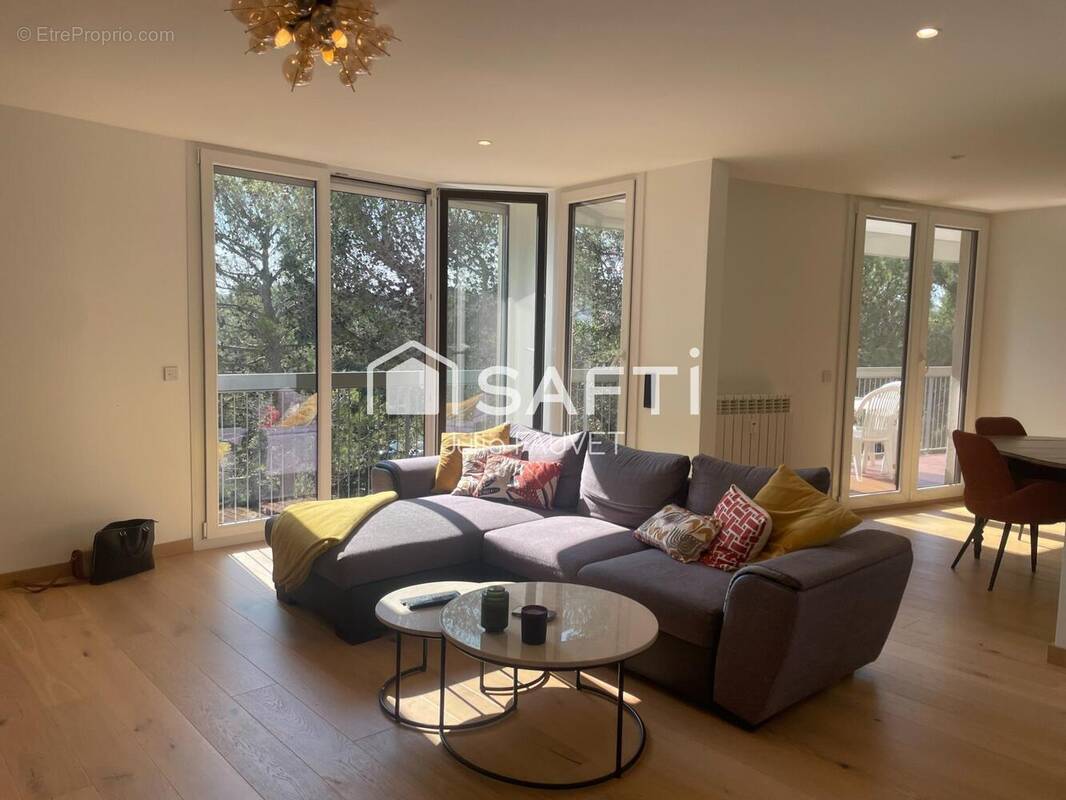 Photo 1 - Appartement à SAINT-RAPHAEL