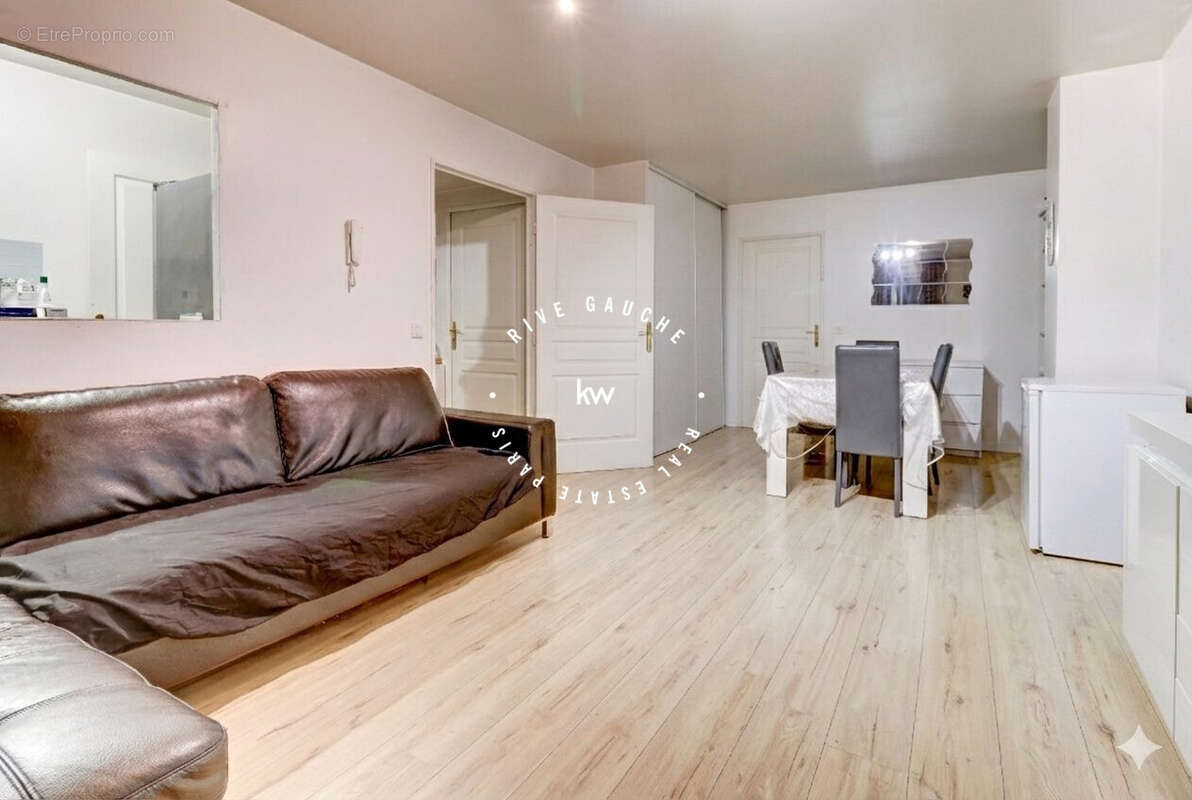 Appartement à PARIS-19E