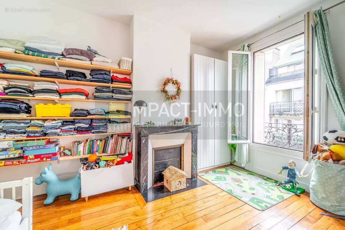 Appartement à SURESNES