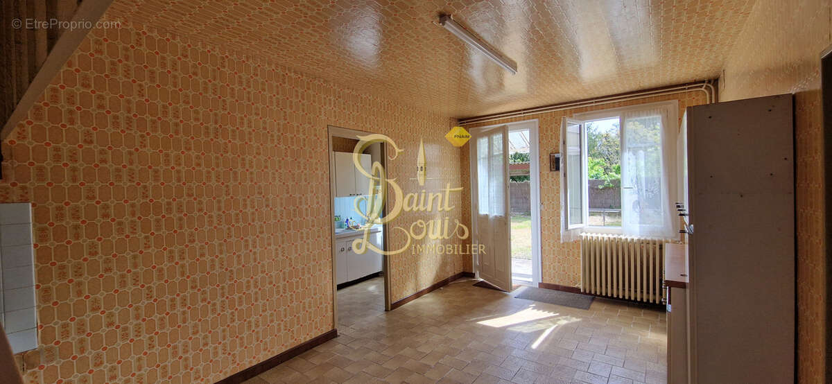 Maison à CHAMPIGNY-SUR-VEUDE