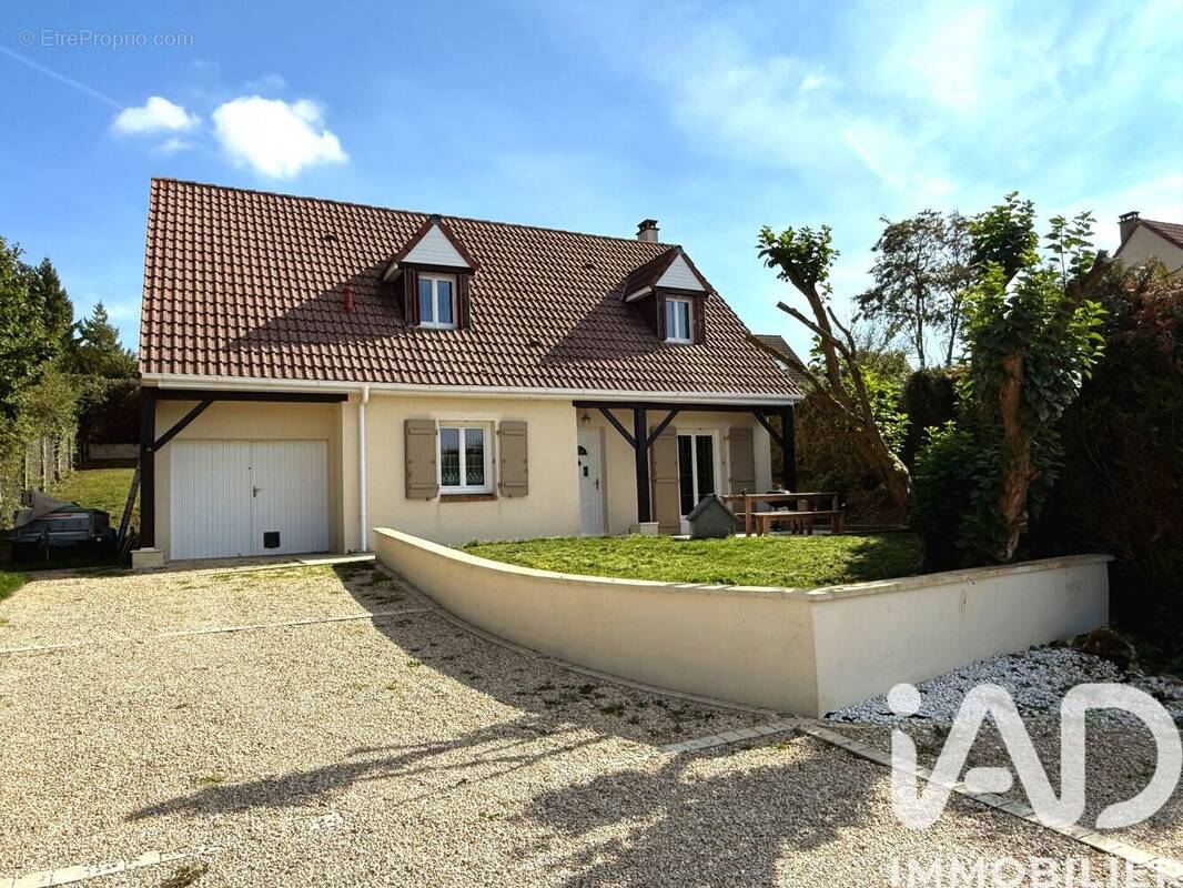 Photo 1 - Maison à EPERNON