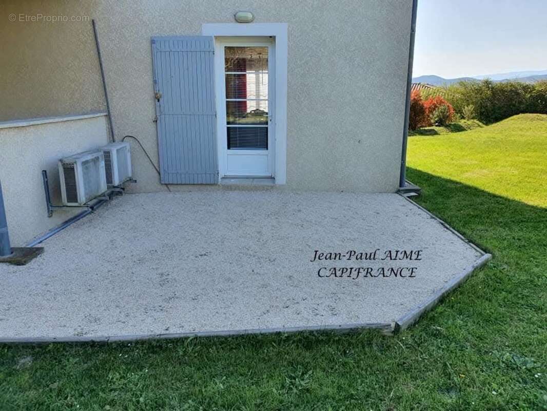 BARJAC – Une propriété de 210 m2 dont un appartement de 70 m2 avec panorama sur les Cévennes, à quelques pas du cœur du village - photo 17