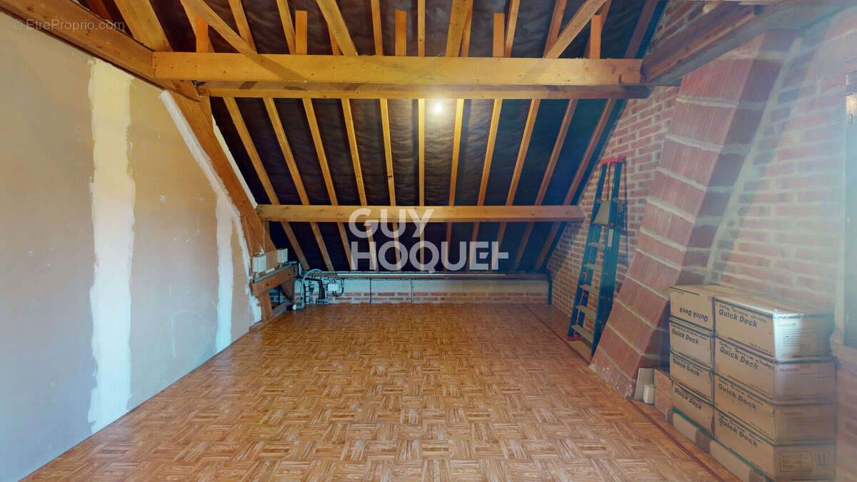 Maison à ROISEL