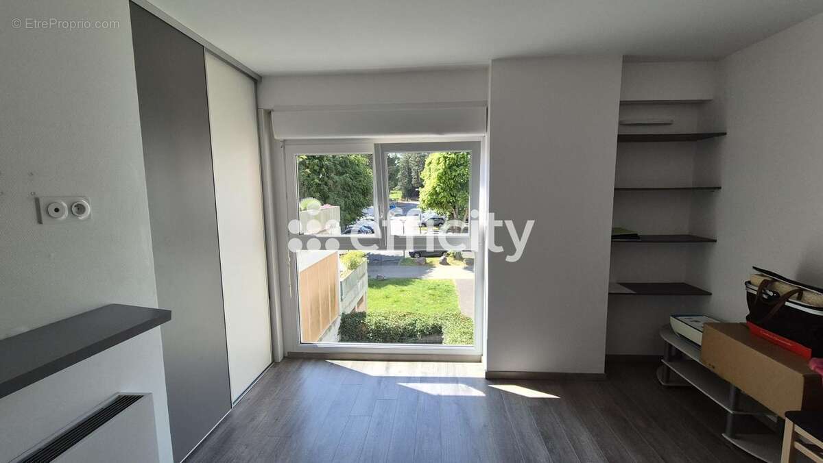 Appartement à HEROUVILLE-SAINT-CLAIR