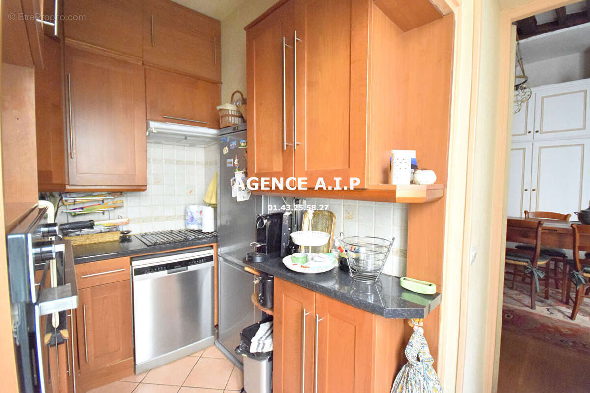 Appartement à PARIS-10E