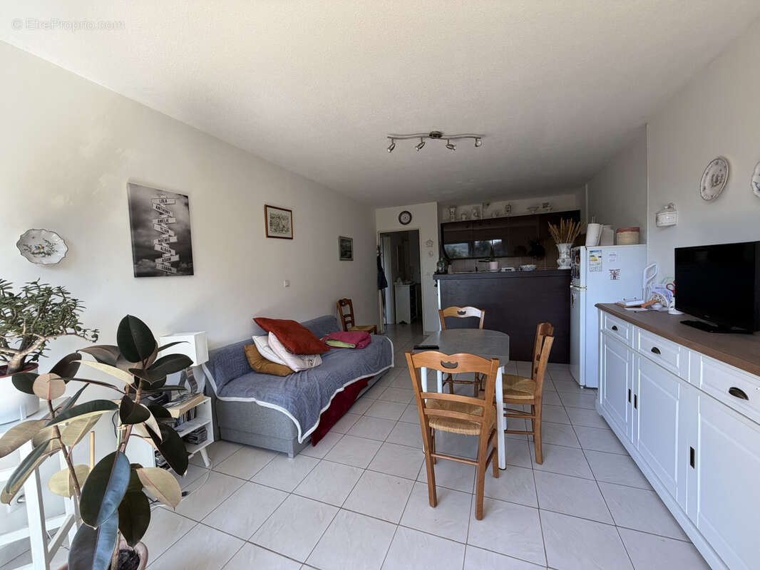 Appartement à CARQUEIRANNE