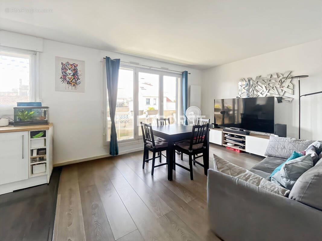 Appartement à MAISONS-ALFORT