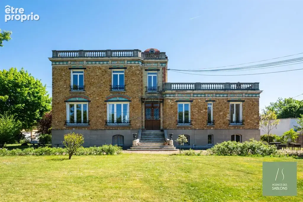 Maison à LE VESINET