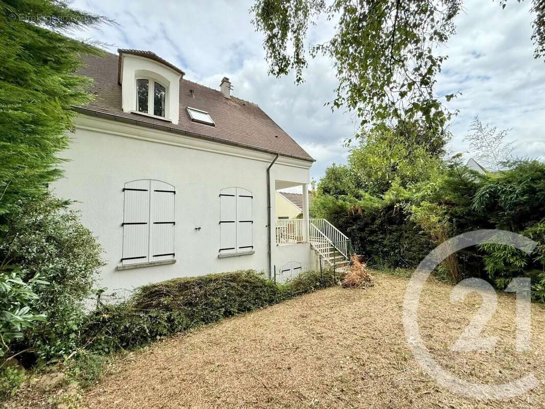 Maison 180 m² à Argenteuil  - photo 4
