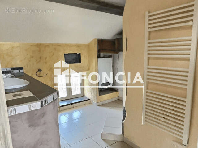 Appartement à LA SEAUVE-SUR-SEMENE