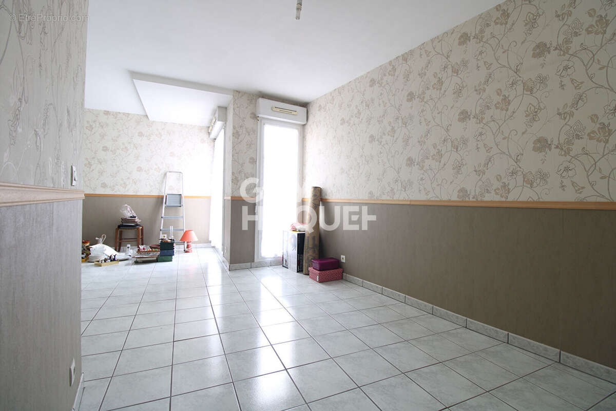 Appartement à BRIE-COMTE-ROBERT