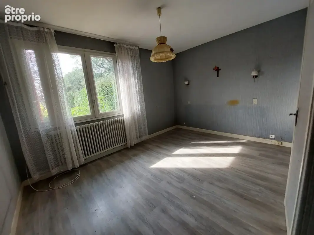 Maison avec sous-sol et joli terrain - photo 6