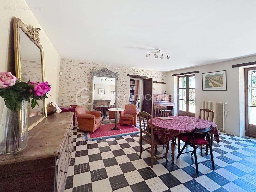 Maison 5 pièces de 125m2 à CHAMPIGNY SUR YONNE (89340) - photo 5